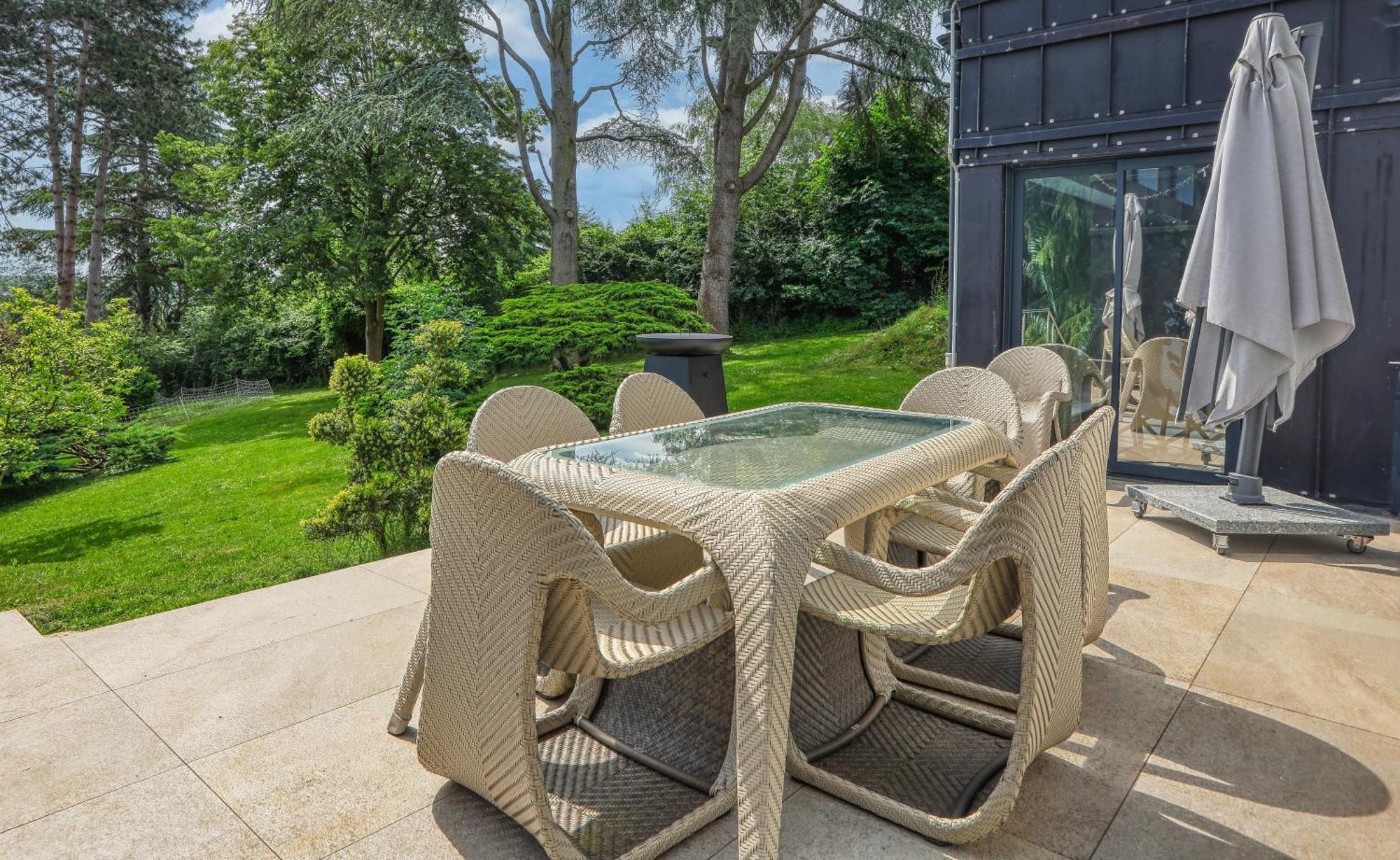 La Villagio Parmain Εξωτερικό φωτογραφία